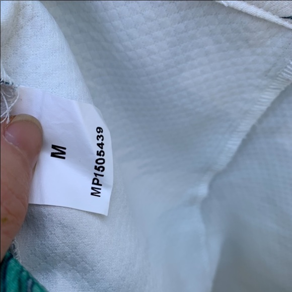 MINKPINK Palm fronds banana leaf shorts M - Picture 9 of 14